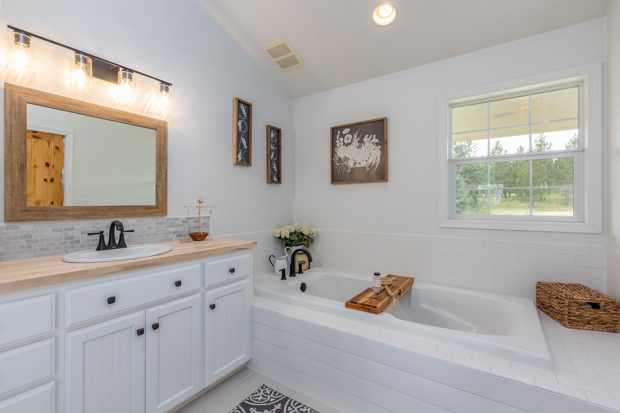 110 West Monroe Road Colbert, WA 99005 - Photo 15 of 48