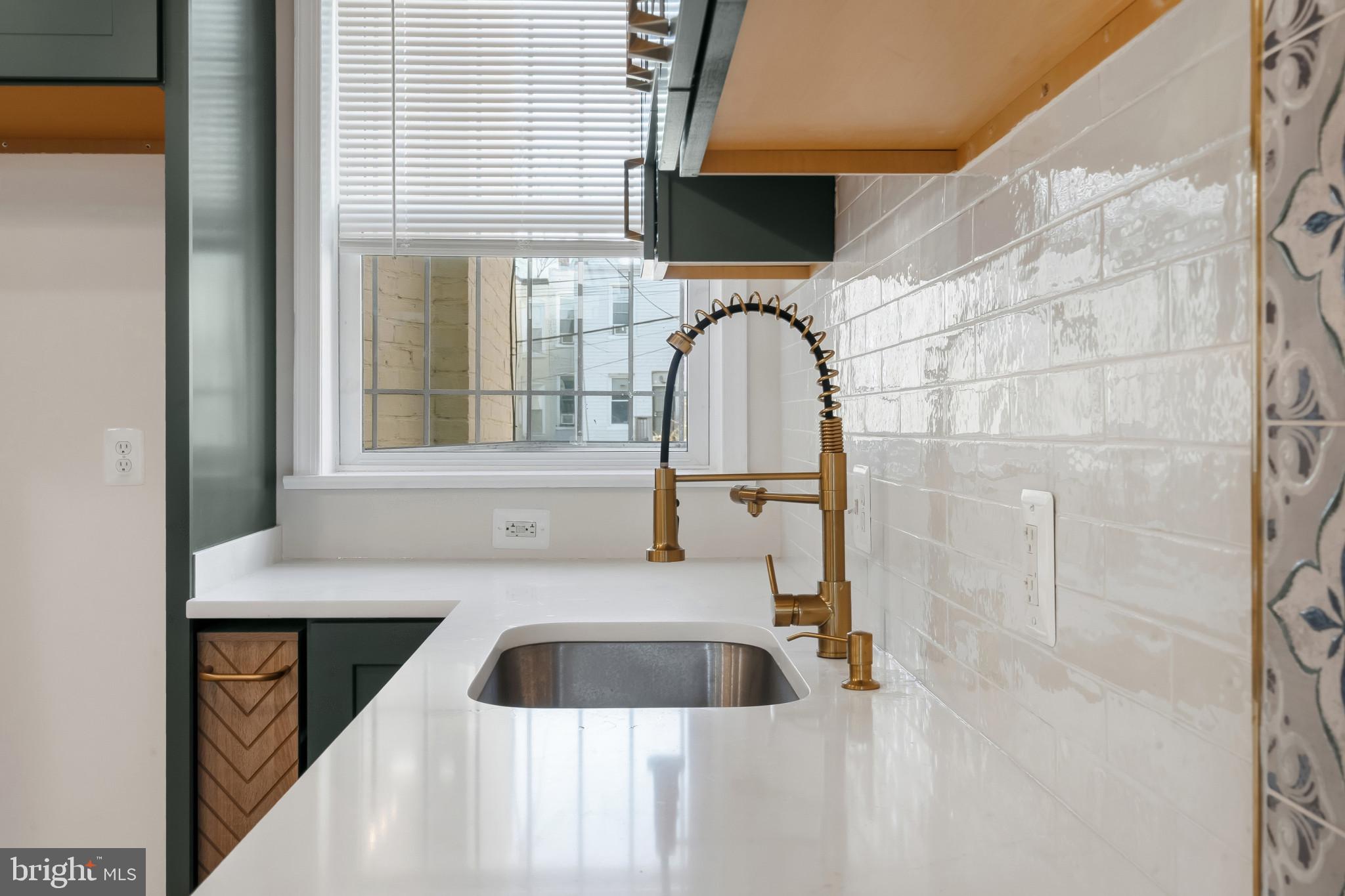 1018 11th Street Northeast Washington, DC 20002 - Photo 11 of 28