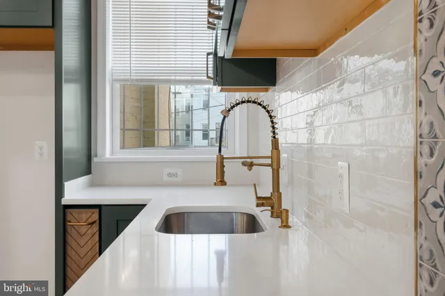 $999,999 | 1018 11th Street Northeast, Washington, DC 20002