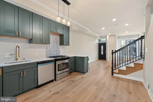 $999,999 | 1018 11th Street Northeast, Washington, DC 20002