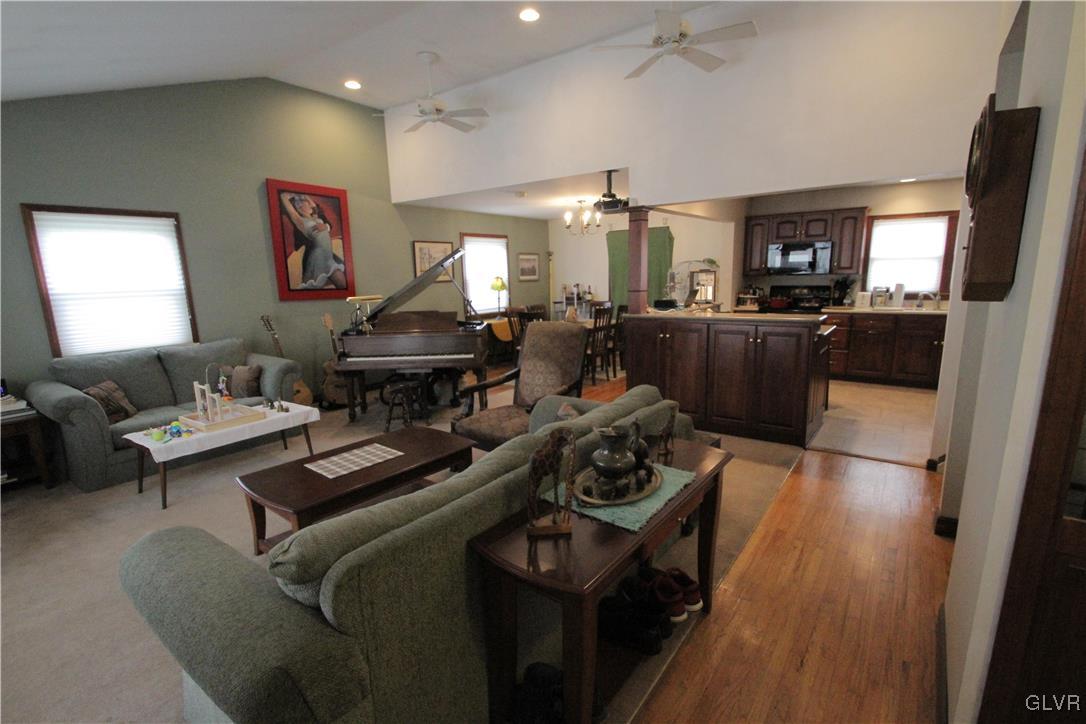 2026 Hopewell Road Bethlehem, PA 18017 - Photo 18 of 48 Gallery Image 18