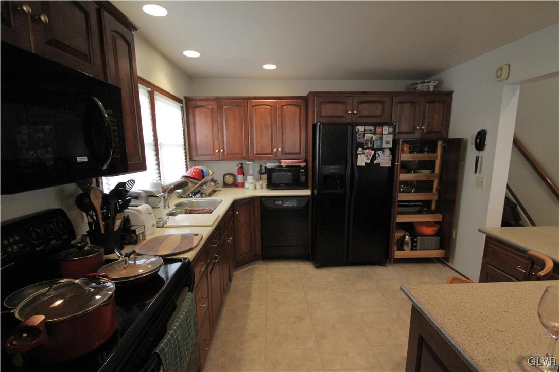 2026 Hopewell Road Bethlehem, PA 18017 - Photo 25 of 48 Gallery Image 25