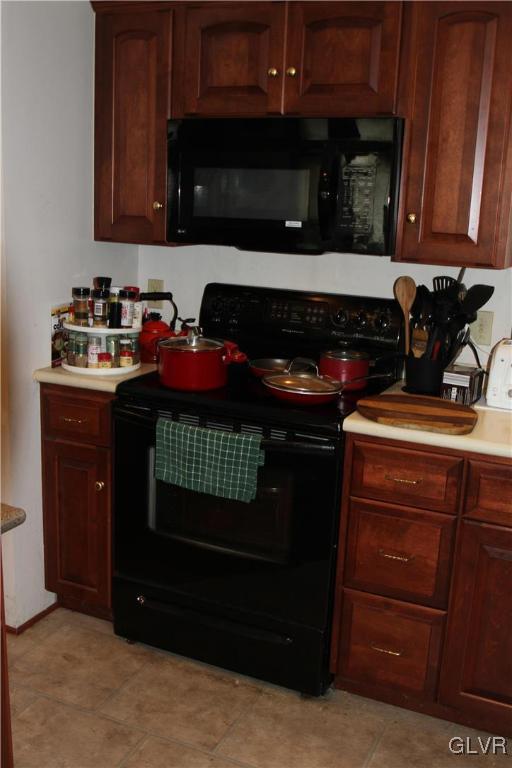 2026 Hopewell Road Bethlehem, PA 18017 - Photo 26 of 48 Gallery Image 26