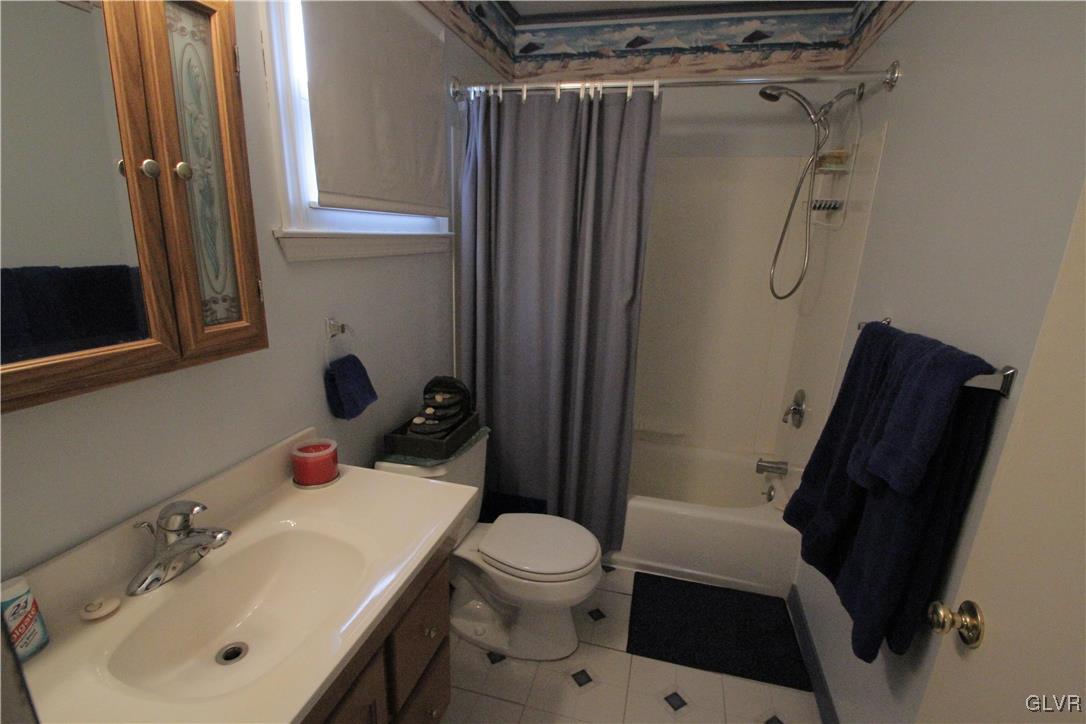 2026 Hopewell Road Bethlehem, PA 18017 - Photo 33 of 48 Gallery Image 33