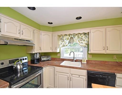 22 Ladybank Road Worcester, MA 01606 - Photo 3 of 20 Gallery Image 3