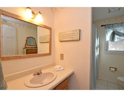 22 Ladybank Road Worcester, MA 01606 - Photo 9 of 20 Gallery Image 9