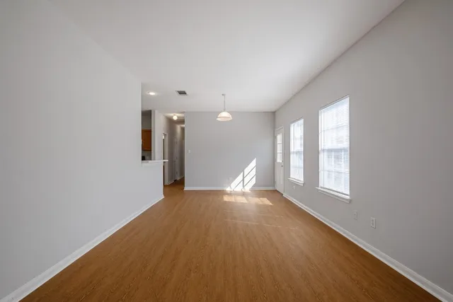 $1,615 | 2300 South Bagdad Road, Unit B, Leander, TX 78641