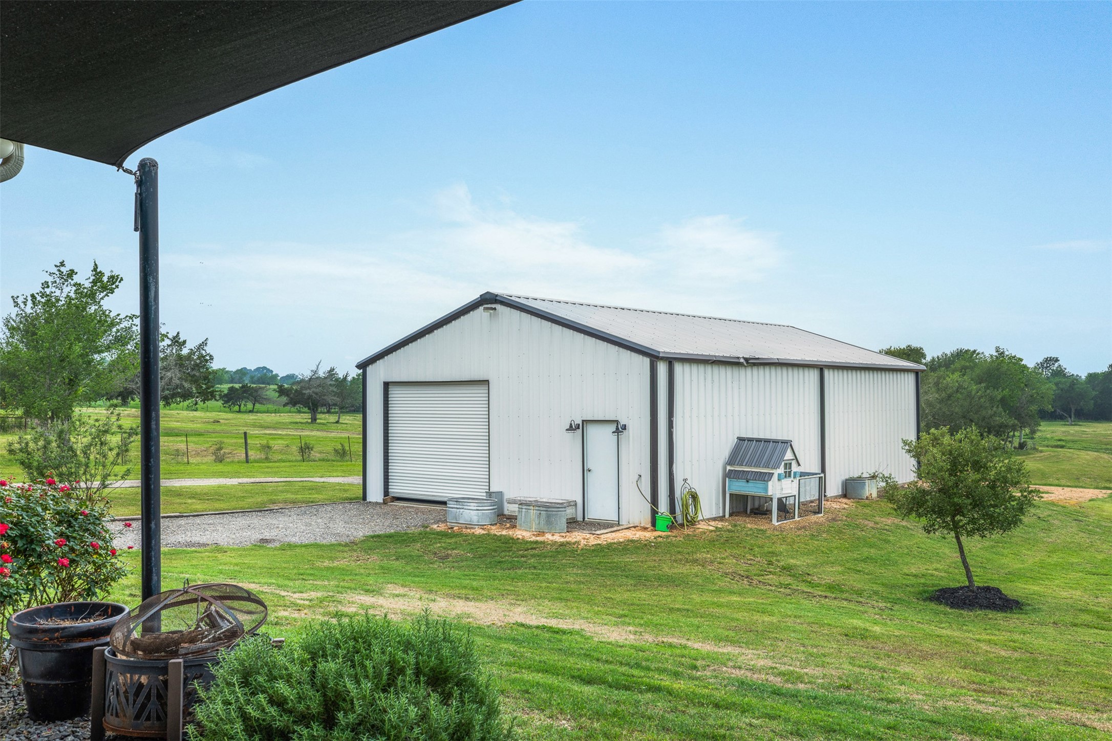 9075 Loop Road Bellville, TX 77418 - Photo 37 of 48