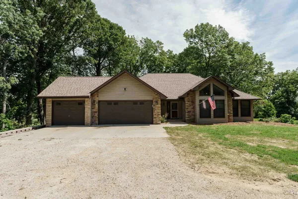 $699,900 | 1000 Whitetail, Fort Atkinson, WI 53538