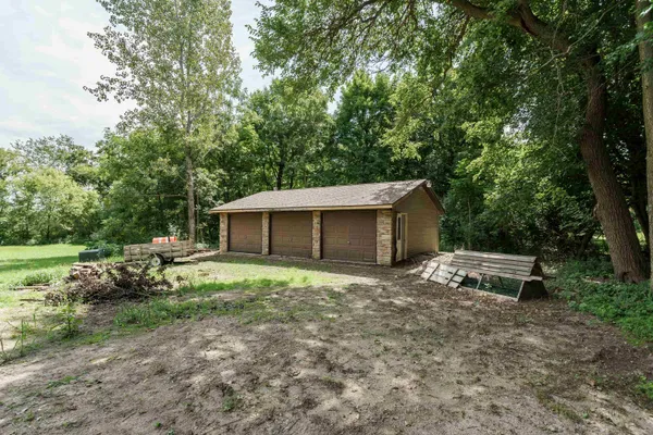 $699,900 | 1000 Whitetail, Fort Atkinson, WI 53538