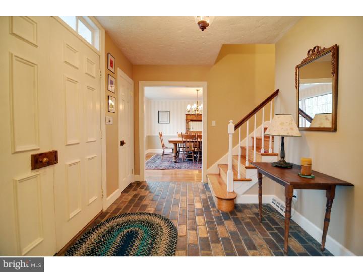829 Hunt Road Newtown Square, PA 19073 - Photo 3 of 25