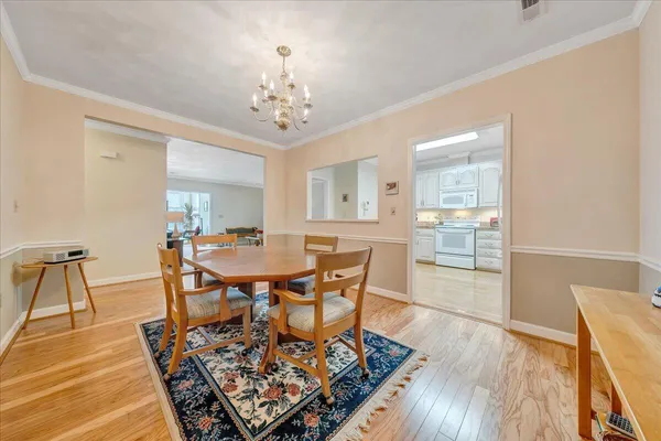 $297,900 | 4865 Glen Ivy Lane Southwest, Unit 208, Roanoke, VA 24018