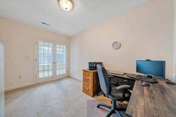 $297,900 | 4865 Glen Ivy Lane Southwest, Unit 208, Roanoke, VA 24018