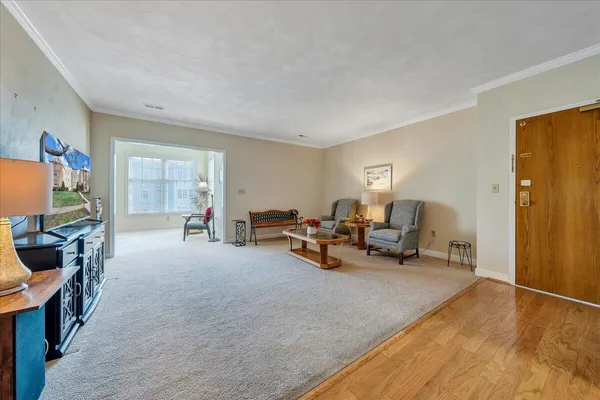 $297,900 | 4865 Glen Ivy Lane Southwest, Unit 208, Roanoke, VA 24018