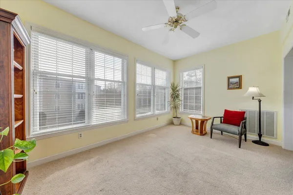 $297,900 | 4865 Glen Ivy Lane Southwest, Unit 208, Roanoke, VA 24018