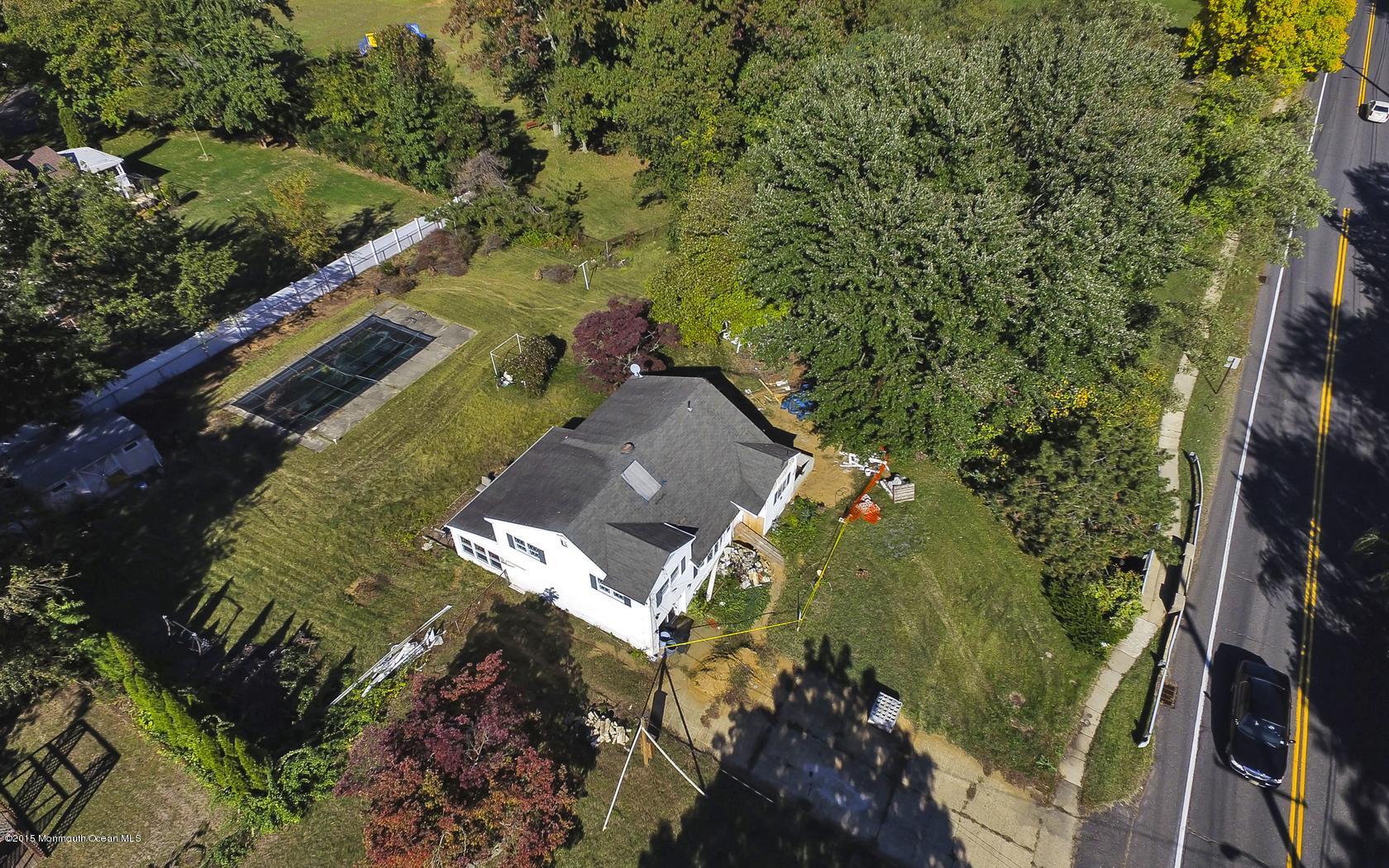 127 Cherry Tree Farm Road Middletown, NJ 07748 - Photo 5 of 12 7-photo-web-1680x1050-457935