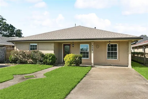 $280,000 | 209 Ocelot Drive, Arabi, LA 70032