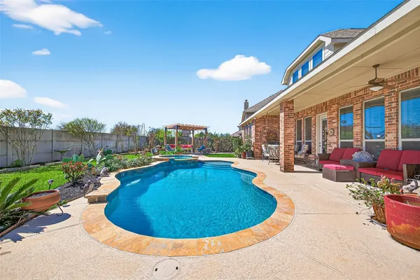 $584,900 | 7034 Belle Meadow Lane, Richmond, TX 77469