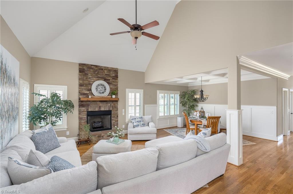 8900 West Pepper Court Oak Ridge, NC 27310 - Photo 12 of 50 Living Room