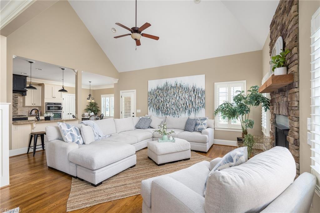 8900 West Pepper Court Oak Ridge, NC 27310 - Photo 14 of 50 Living Room