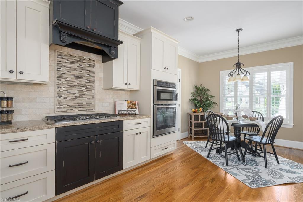8900 West Pepper Court Oak Ridge, NC 27310 - Photo 16 of 50 Kitchen