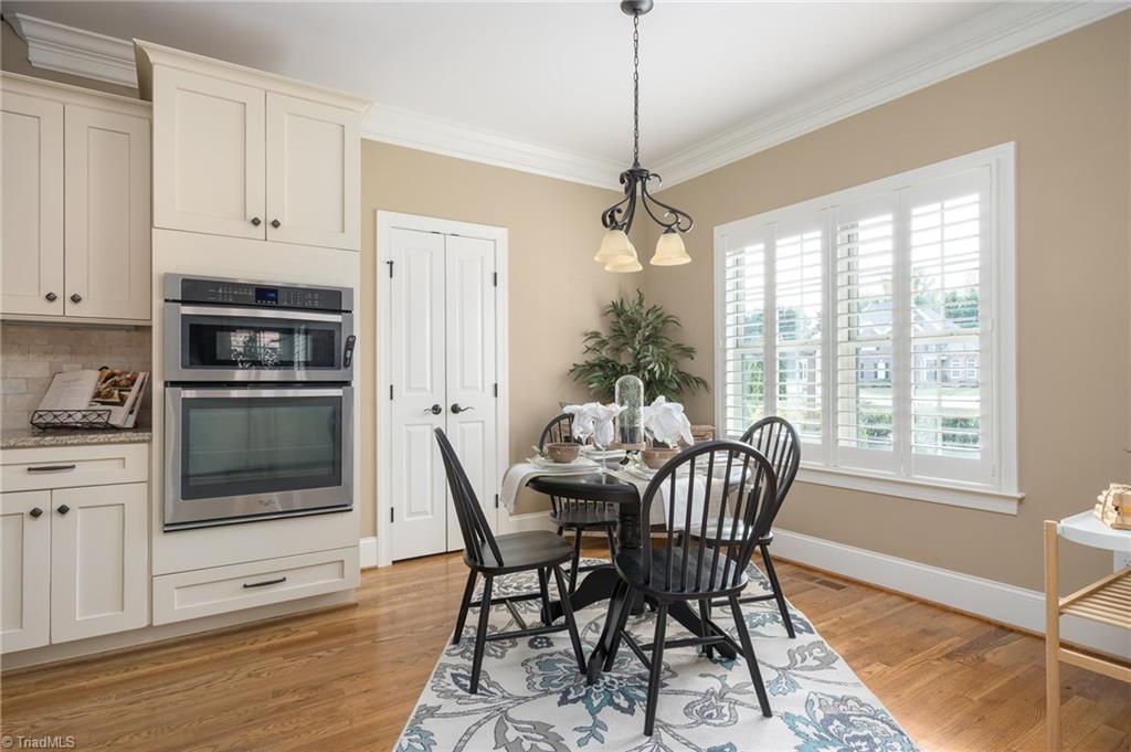 8900 West Pepper Court Oak Ridge, NC 27310 - Photo 18 of 50 Breakfast Dinette