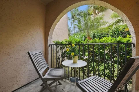 $499,999 | 2118 Oceanside Boulevard, Oceanside, CA 92054