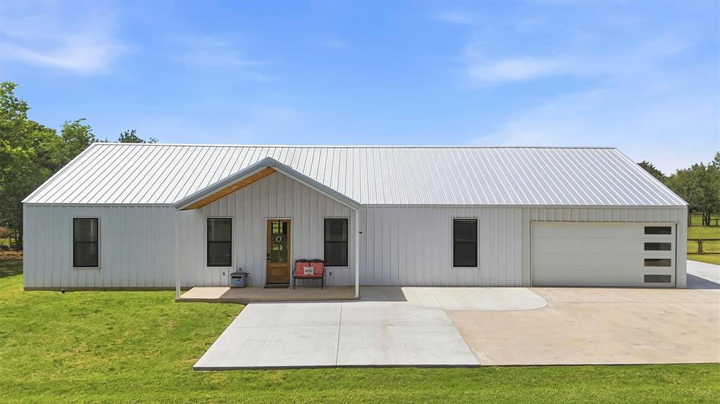 311 Rawhide Trail Denison, TX 75021 - Photo 3 of 39