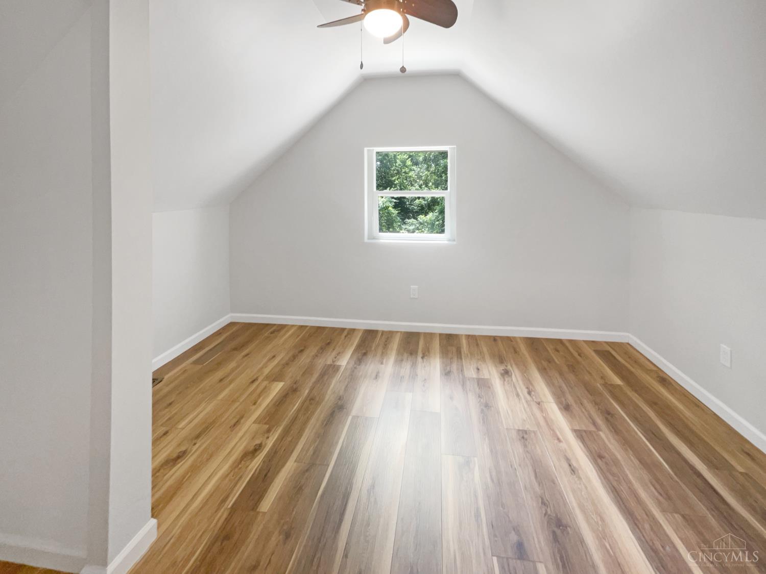 155 Bonham Road Cincinnati, OH 45215 - Photo 17 of 30