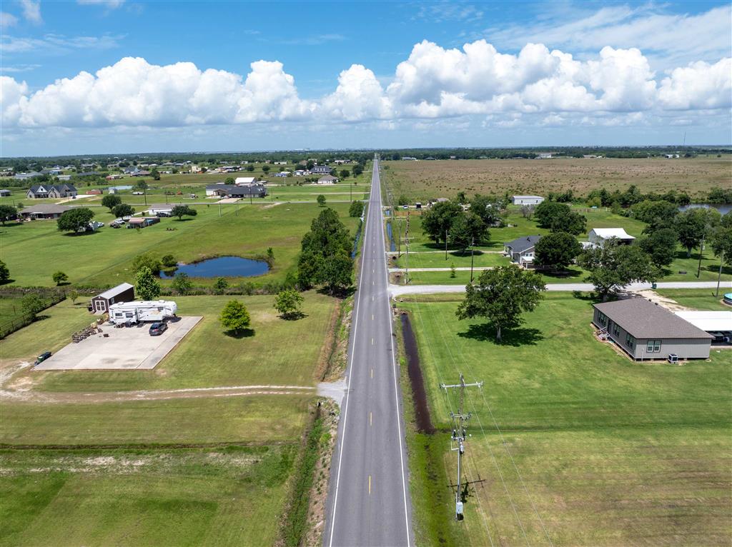 401 Parish Line Road Lake Charles, LA 70607 - Photo 3 of 11
