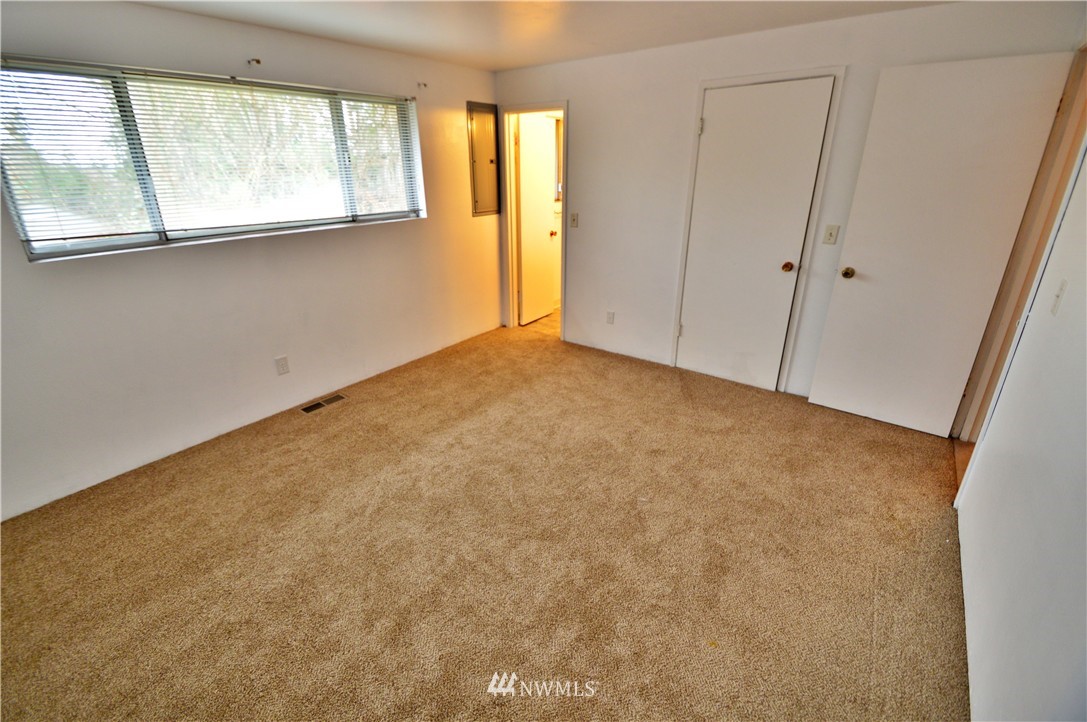 13111 156th Avenue Southeast Renton, WA 98059 - Photo 11 of 25 Gallery Image 11