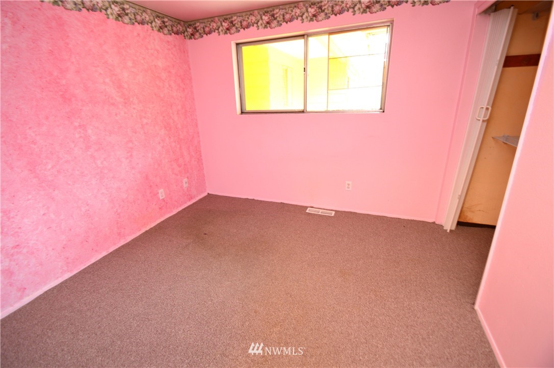 13111 156th Avenue Southeast Renton, WA 98059 - Photo 17 of 25 Gallery Image 17