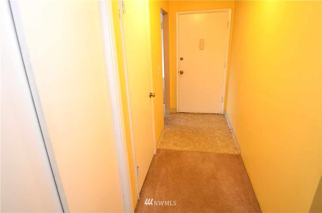 13111 156th Avenue Southeast Renton, WA 98059 - Photo 3 of 25 Gallery Image 3