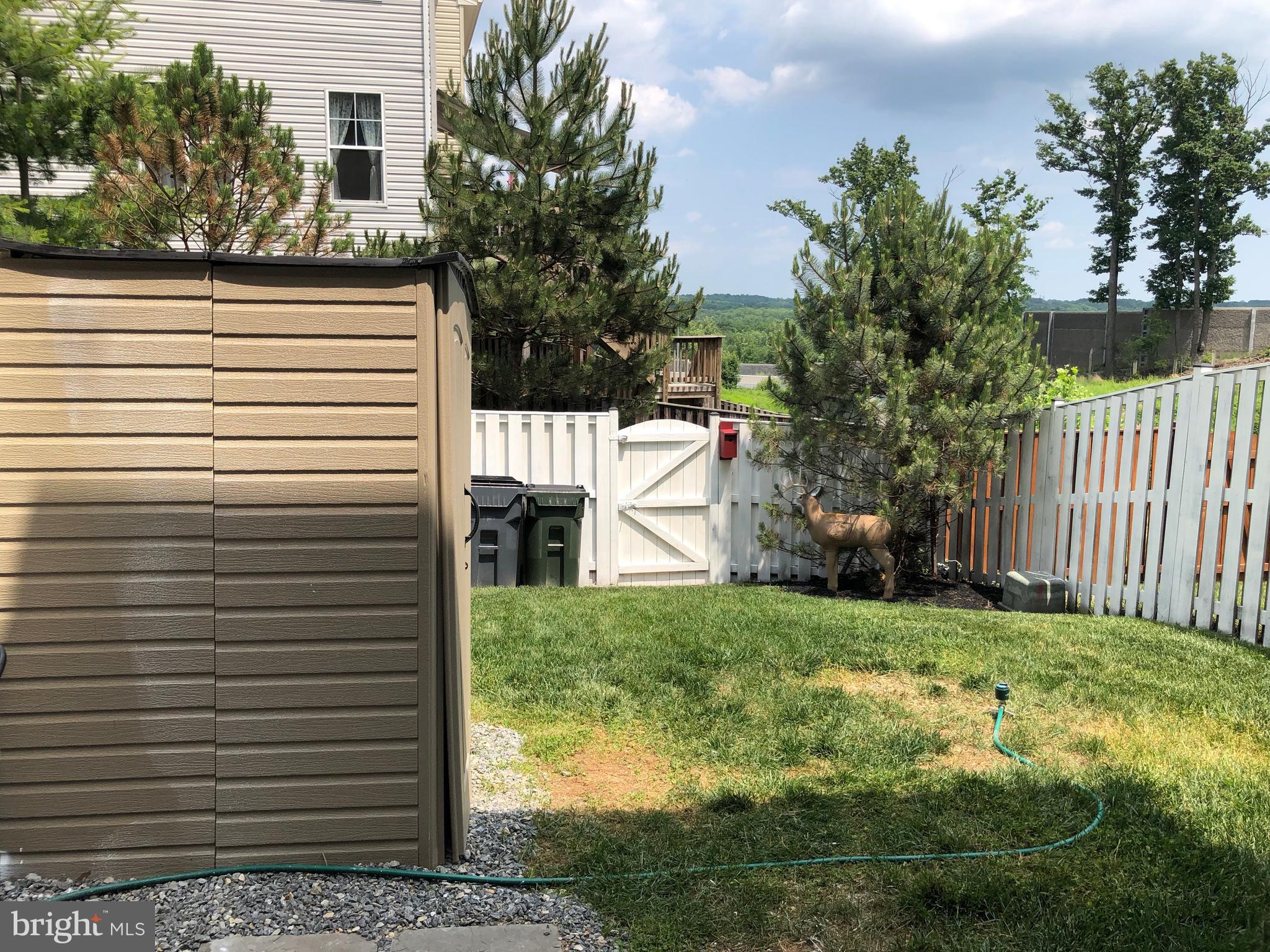146 Short Branch Road Stafford, VA 22556 - Photo 15 of 59 Freshly painted fence