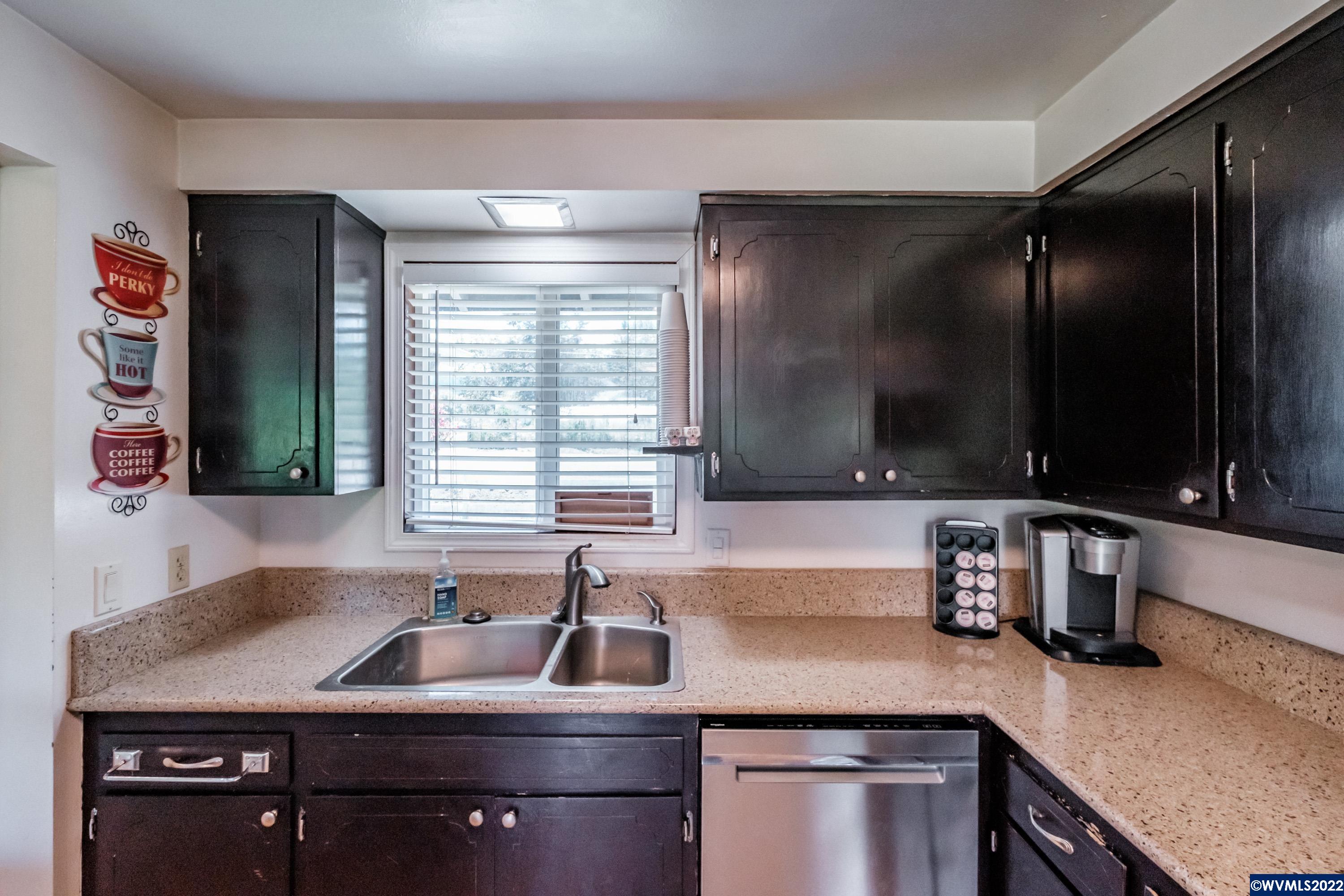 28655 Liberty Road Sweet Home, OR 97386 - Photo 13 of 41 Gallery Image 13