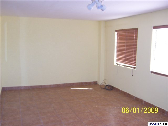 1187 Circulo Canario Rio Rico, AZ 85648 - Photo 5 of 10