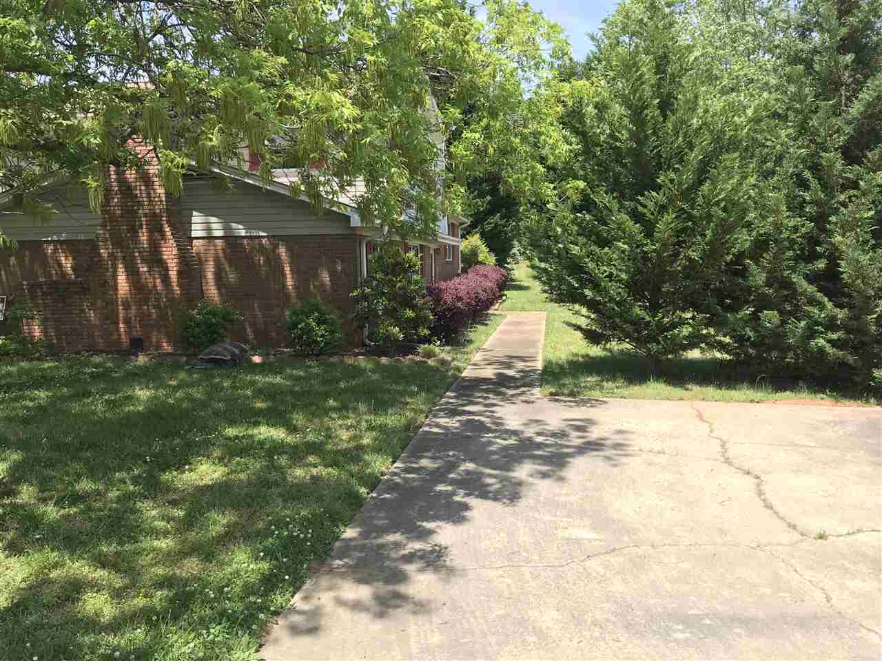 4052 Anderson Mill Road Spartanburg, SC 29301 - Photo 2 of 23