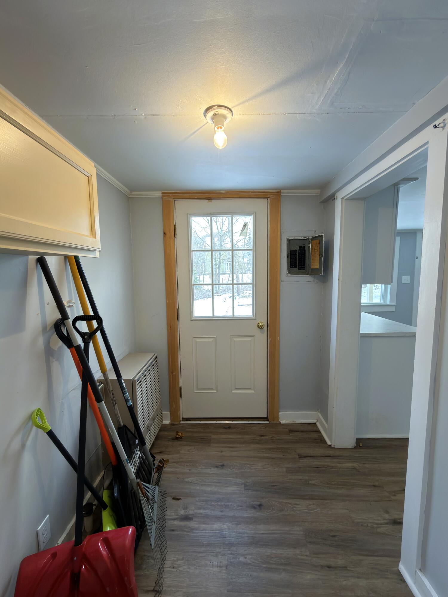 46 Elm Street Machias, ME 04654 - Photo 13 of 15 46 ELM MUDROOM 1