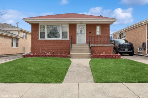 $210,000 | 605 Saginaw Avenue, Calumet City, IL 60409