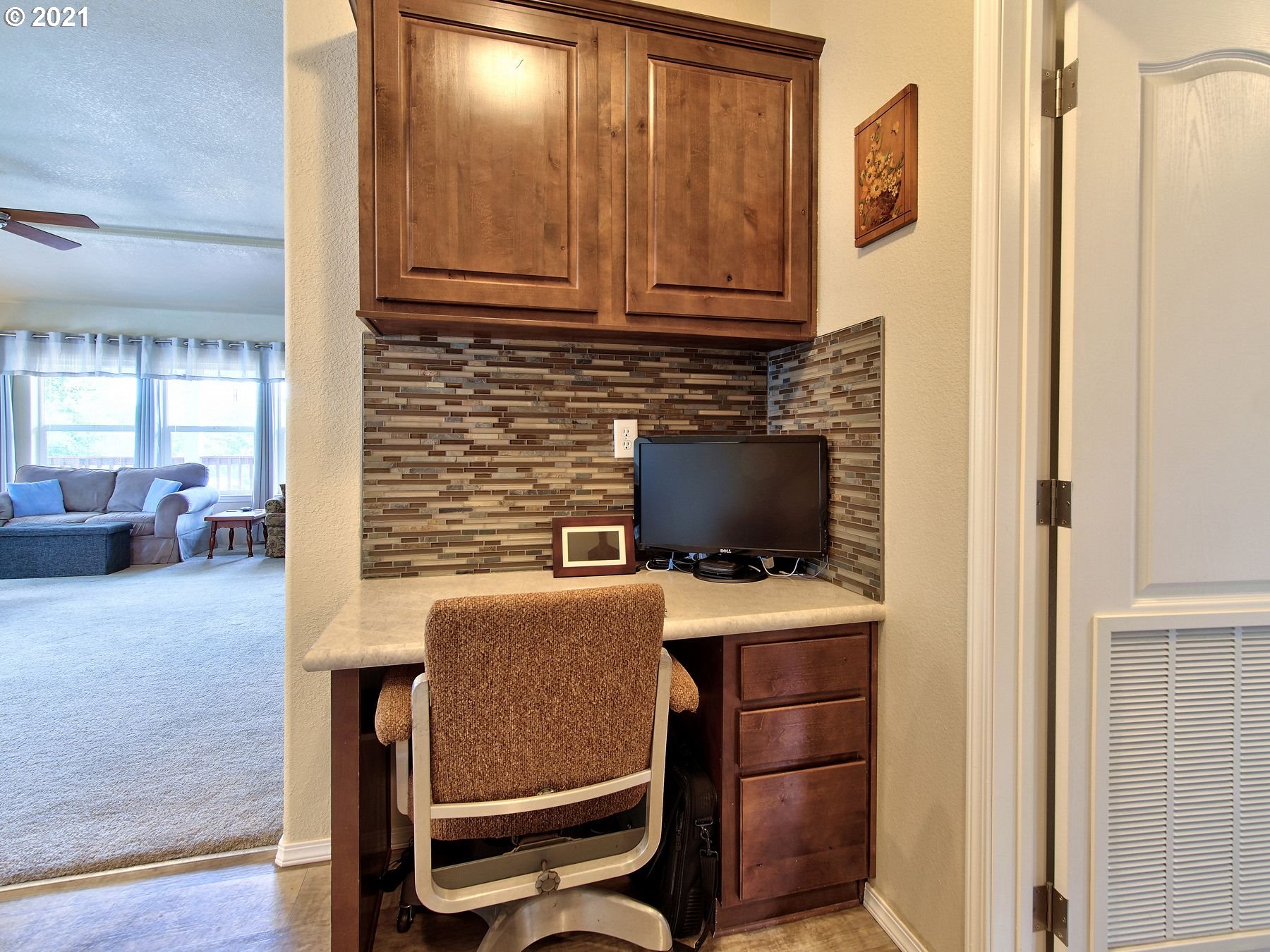 90690 Lake View Road Warrenton, OR 97146 - Photo 14 of 30 Kitchen/Nook