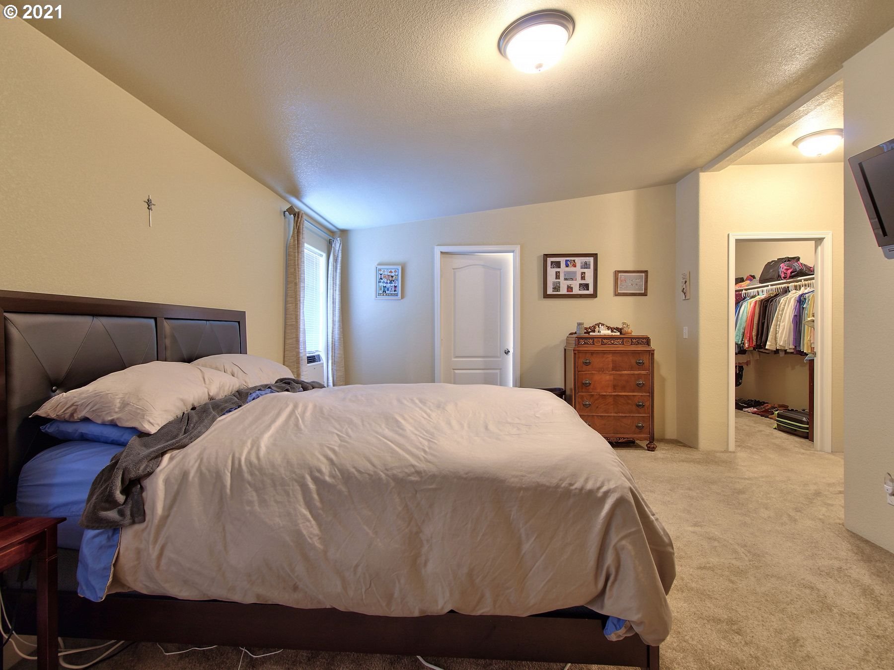 90690 Lake View Road Warrenton, OR 97146 - Photo 19 of 30 Bedroom, Owner's Suite