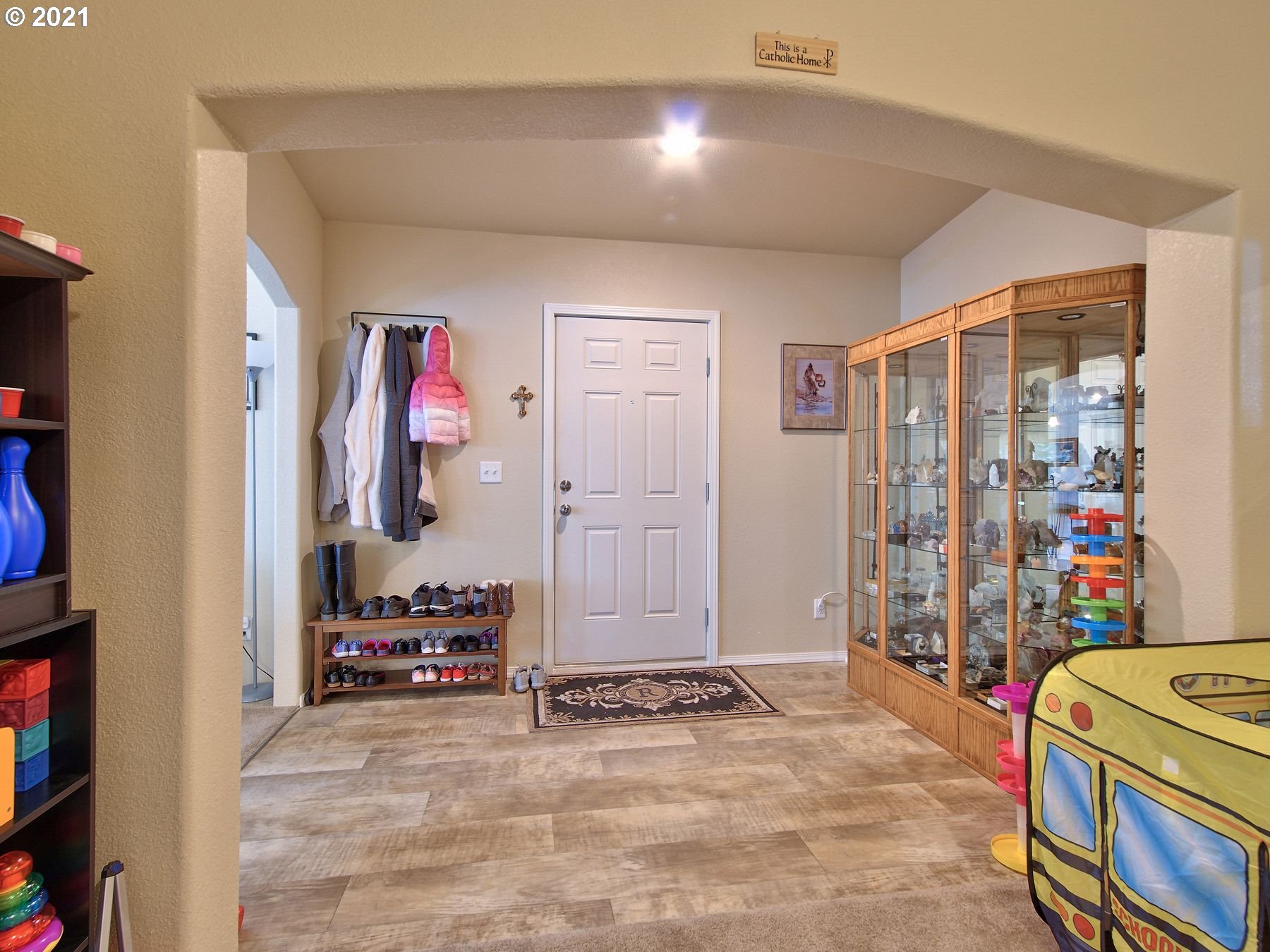 90690 Lake View Road Warrenton, OR 97146 - Photo 6 of 30 Entrance/Foyer