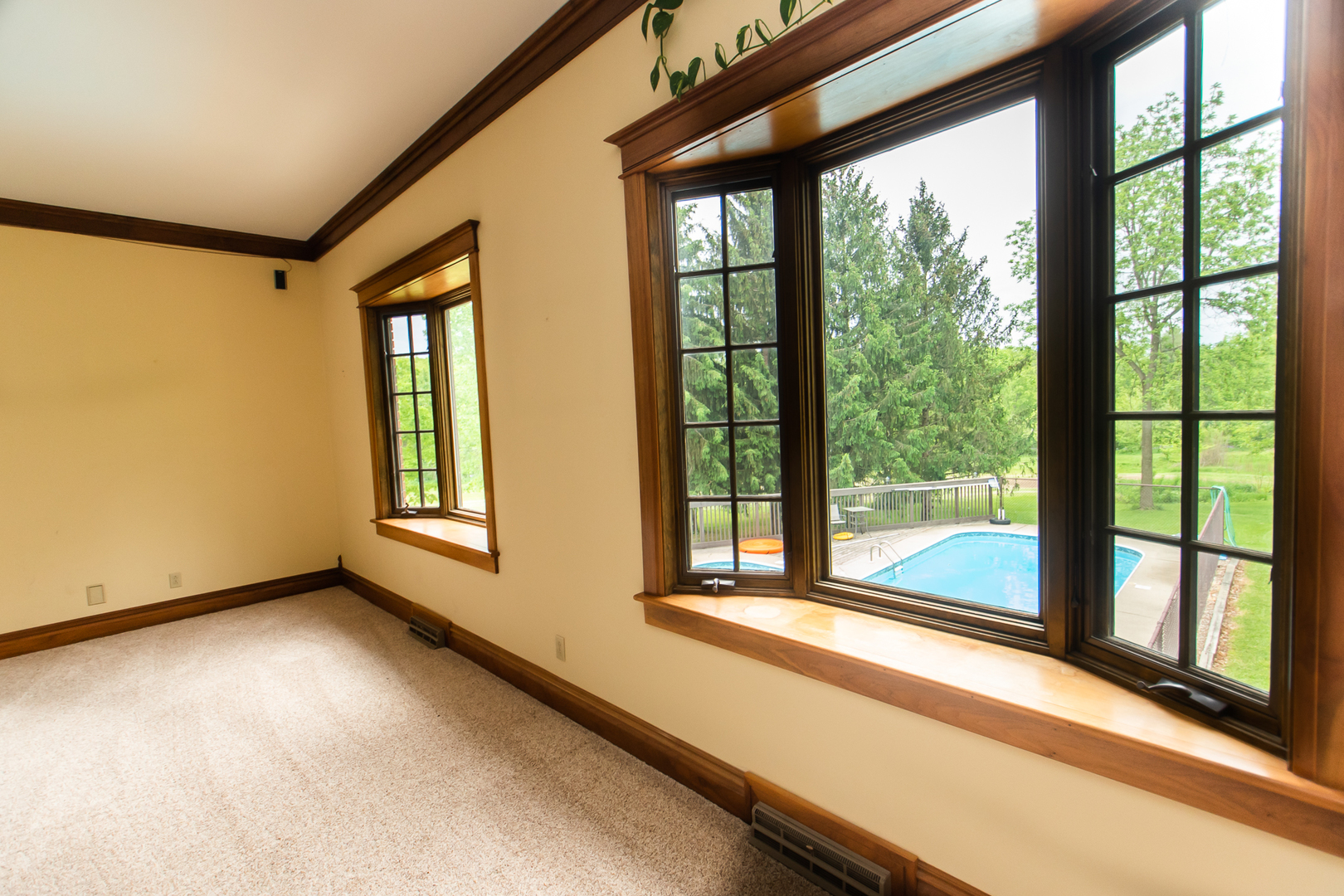 1131 4th Avenue Dixon, IL 61021 - Photo 21 of 82 a view of an empty room with a window
