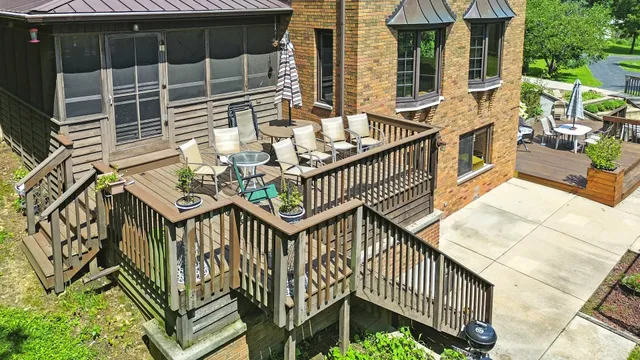 $785,000 | 1131 4th Avenue, Dixon, IL 61021