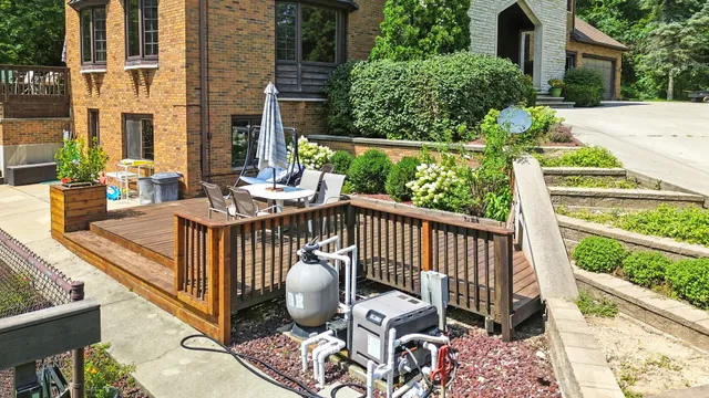 $785,000 | 1131 4th Avenue, Dixon, IL 61021