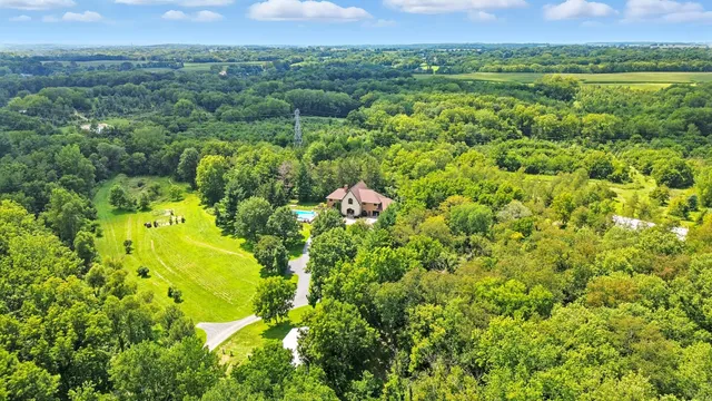 $785,000 | 1131 4th Avenue, Dixon, IL 61021