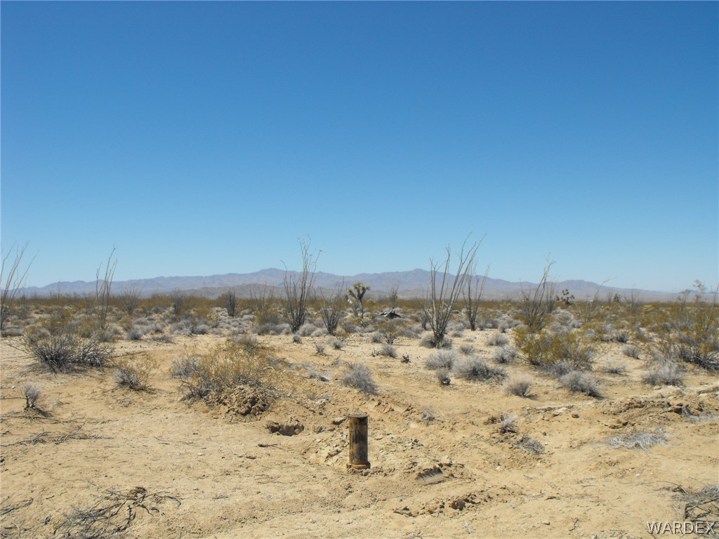 34 West Cielo Road Yucca, AZ 86438 - Photo 3 of 18