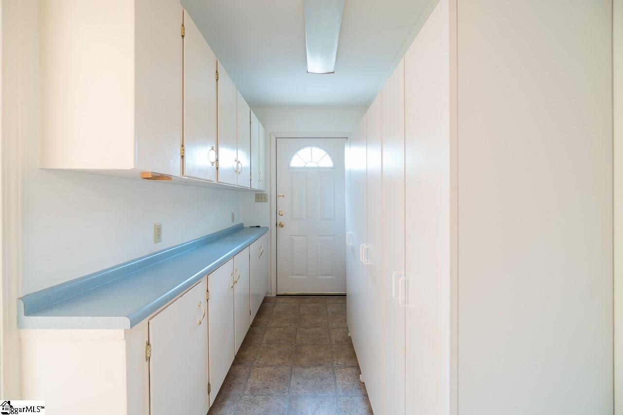 2700 Edwards Road Taylors, SC 29687 - Photo 11 of 35 Gallery Image 11