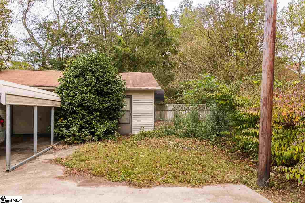 2700 Edwards Road Taylors, SC 29687 - Photo 3 of 35 Gallery Image 3