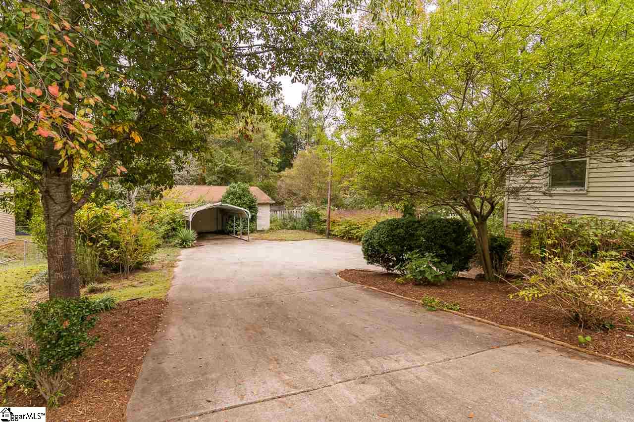 2700 Edwards Road Taylors, SC 29687 - Photo 4 of 35 Gallery Image 4